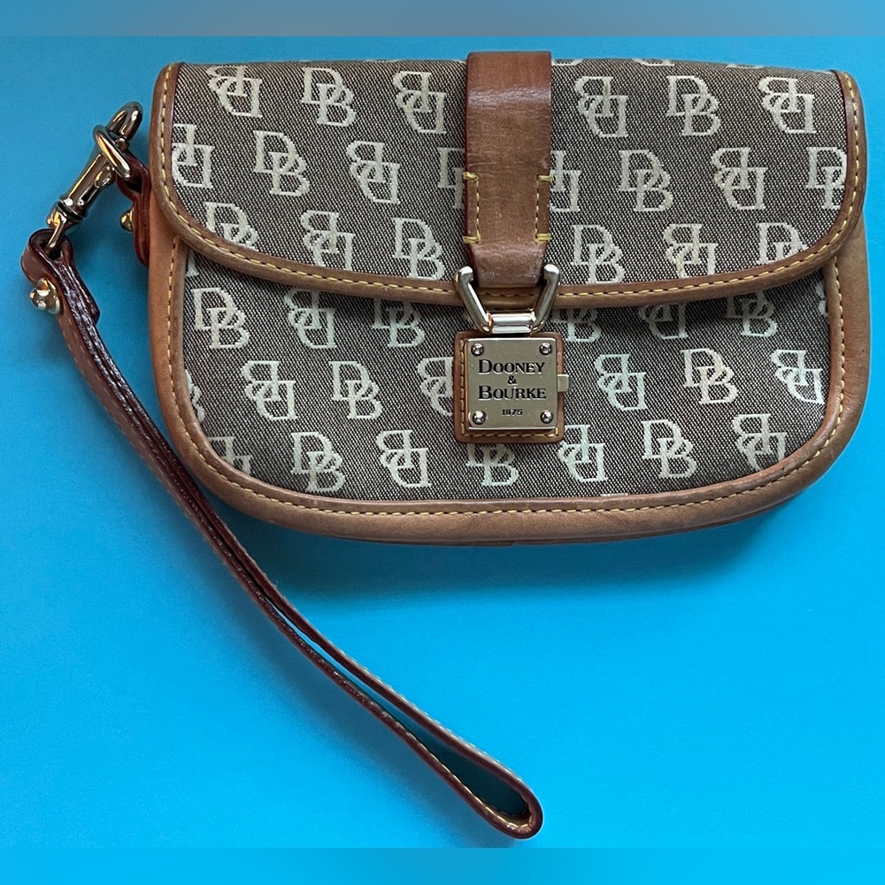 Vintage Dooney & Bourke Tan Flap Signature Wristlet